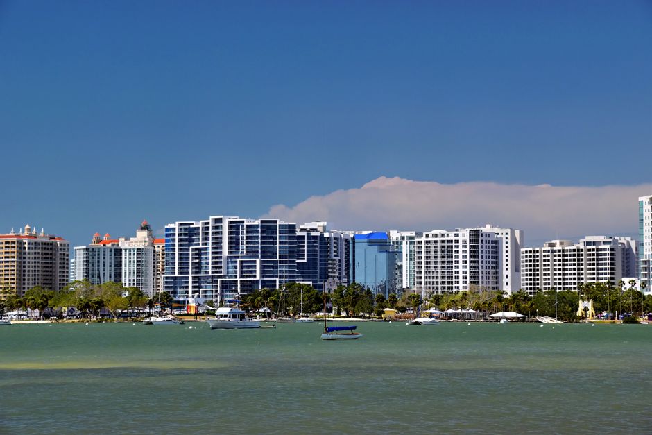 Condo vs Townhome in St. Petersburg – Smart Buyer Guide